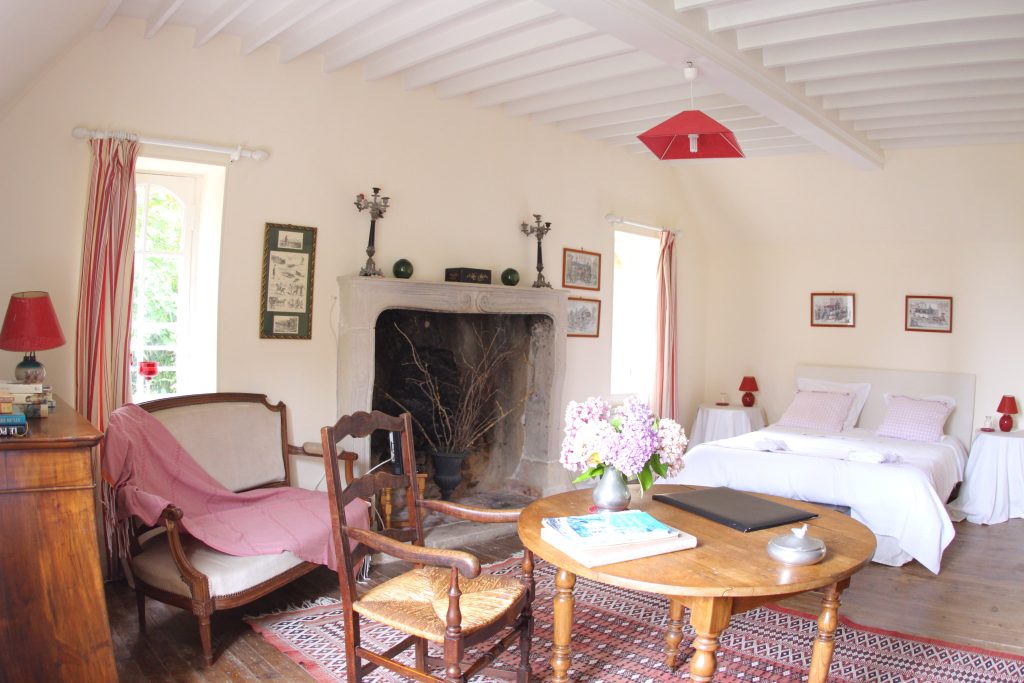 Family suite 1 at Château de Flottemanville, bedroom view
