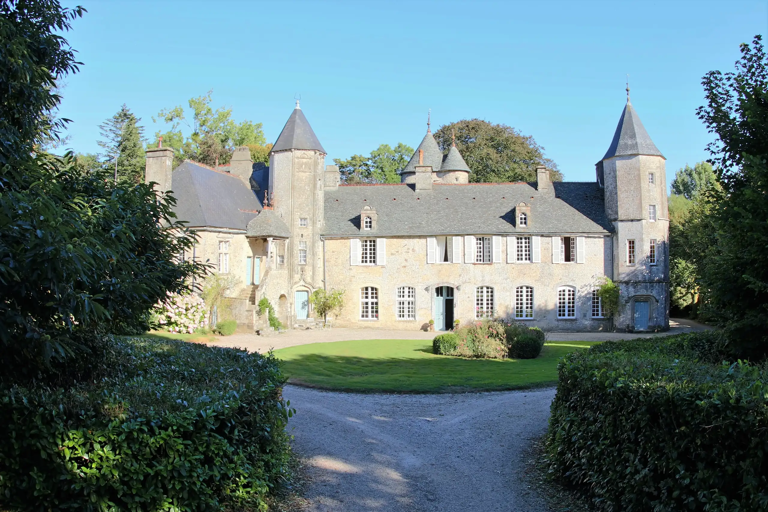 Front facade of Château de Flottemanville